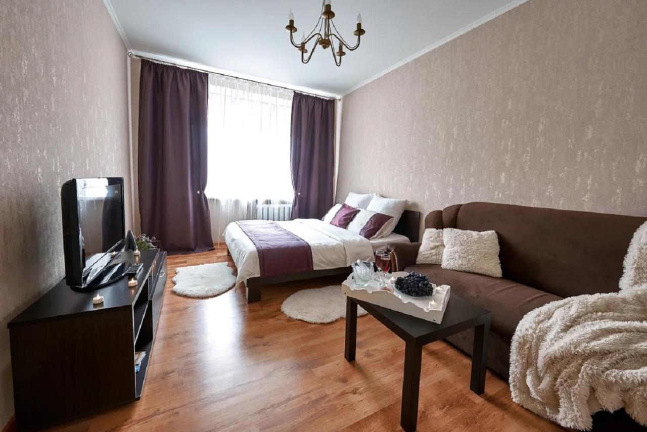 Paulmarie Apartments On Prs. Mira 25B Mahiljow Eksteriør billede